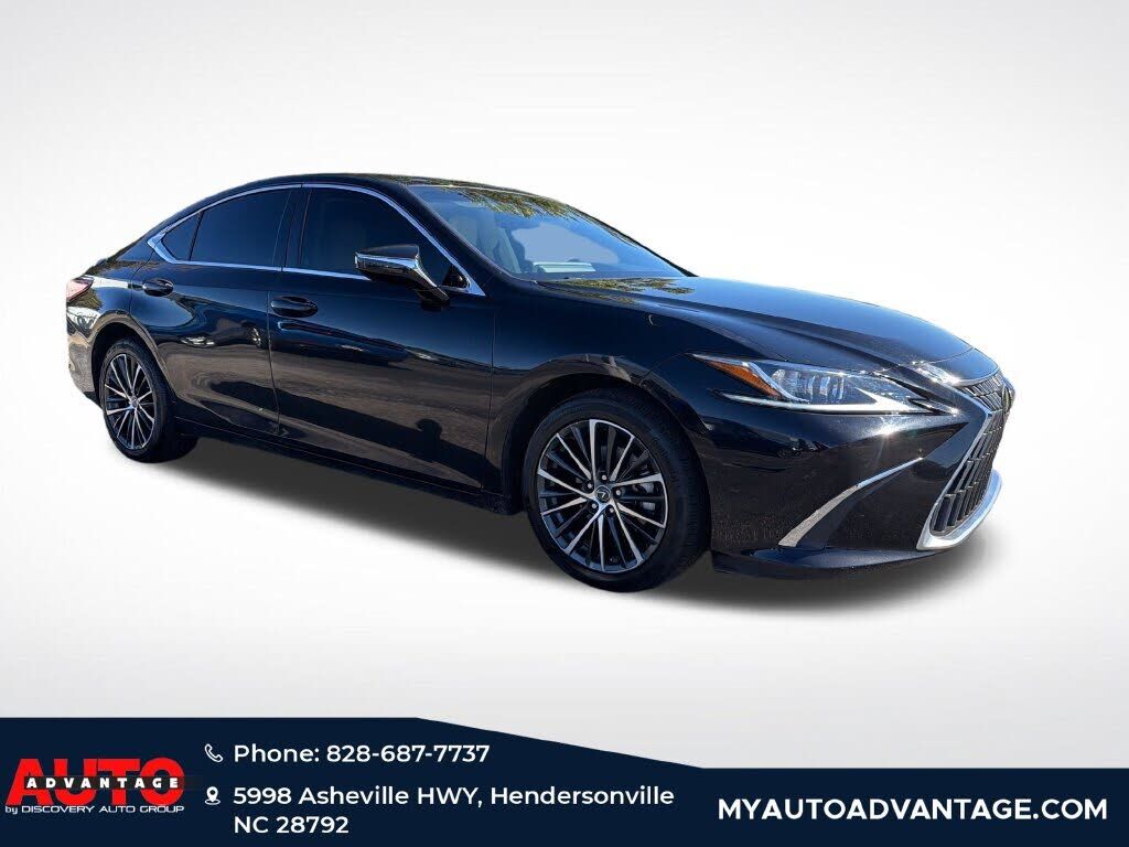 2022 LEXUS ES