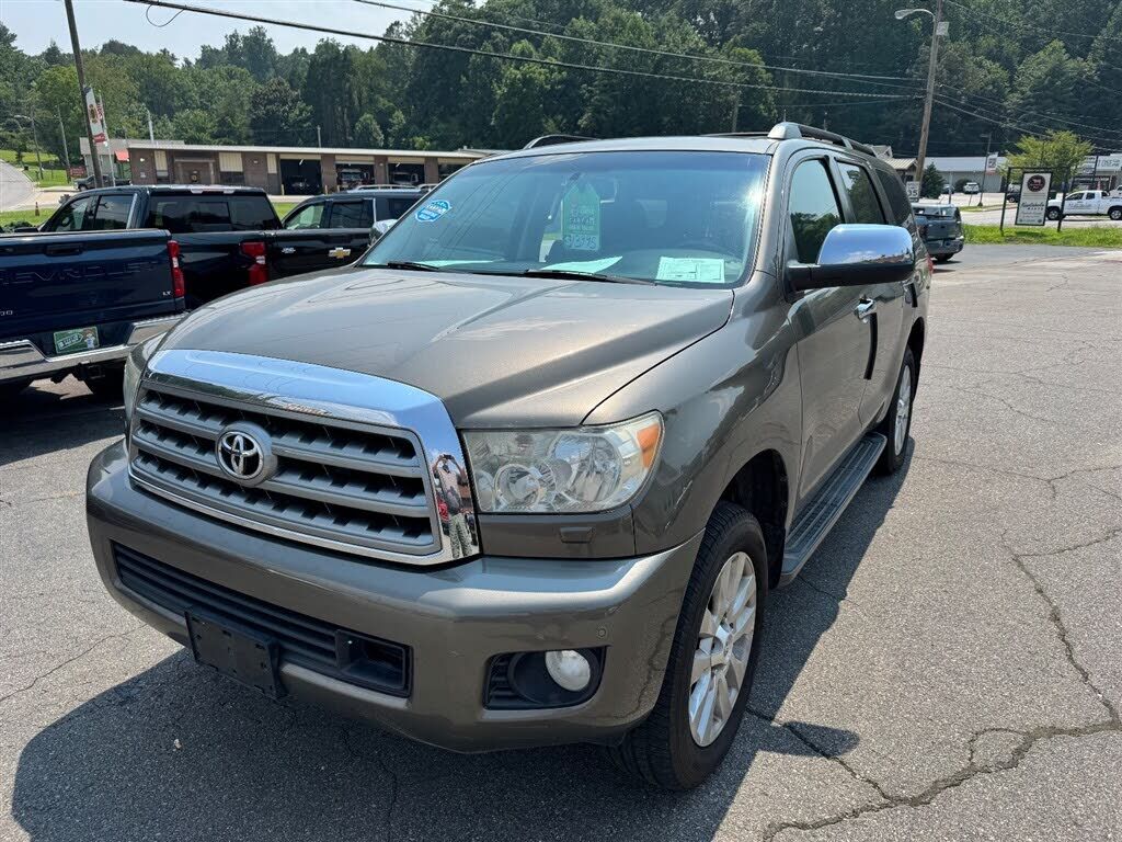 2012 TOYOTA Sequoia