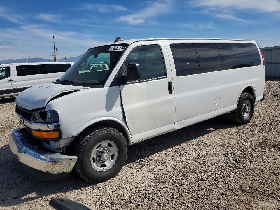 2017 CHEVROLET Express