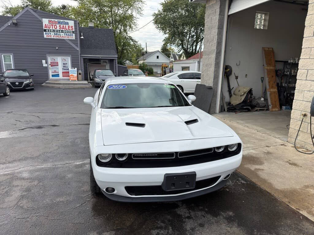 2016 DODGE Challenger