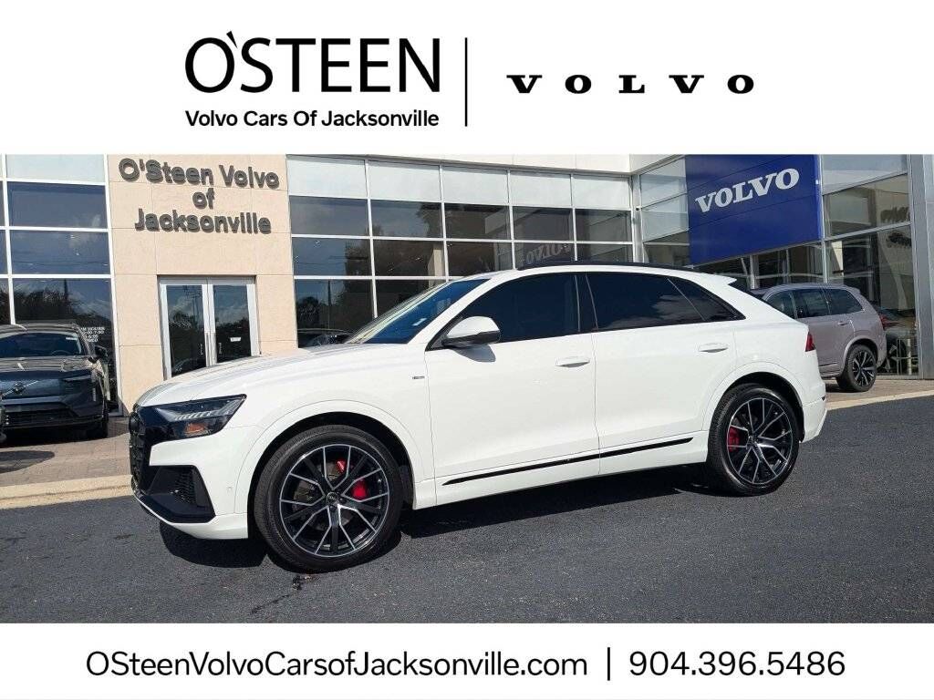 2022 AUDI Q8