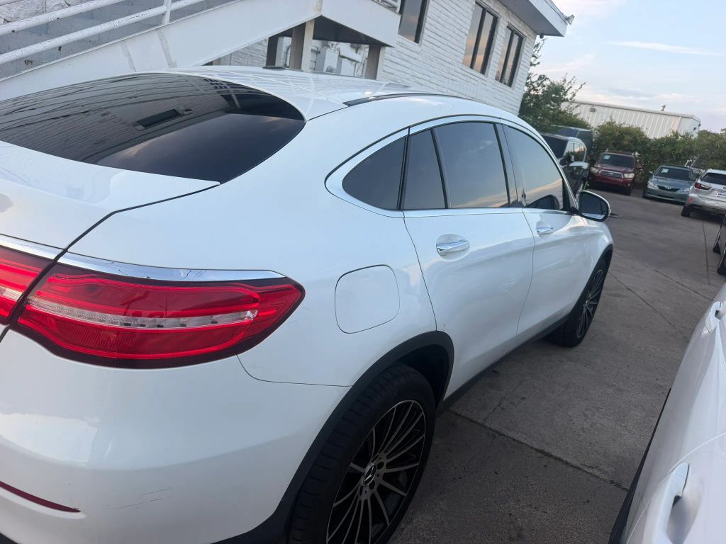2017 Mercedes-Benz GLC-Class