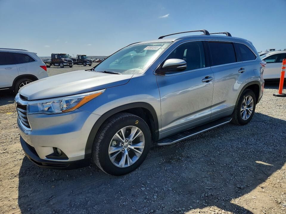 2015 TOYOTA Highlander
