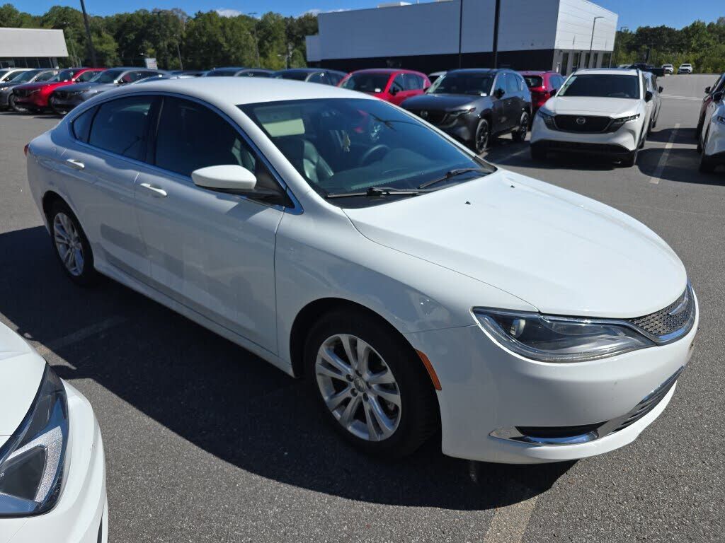 2017 CHRYSLER 200