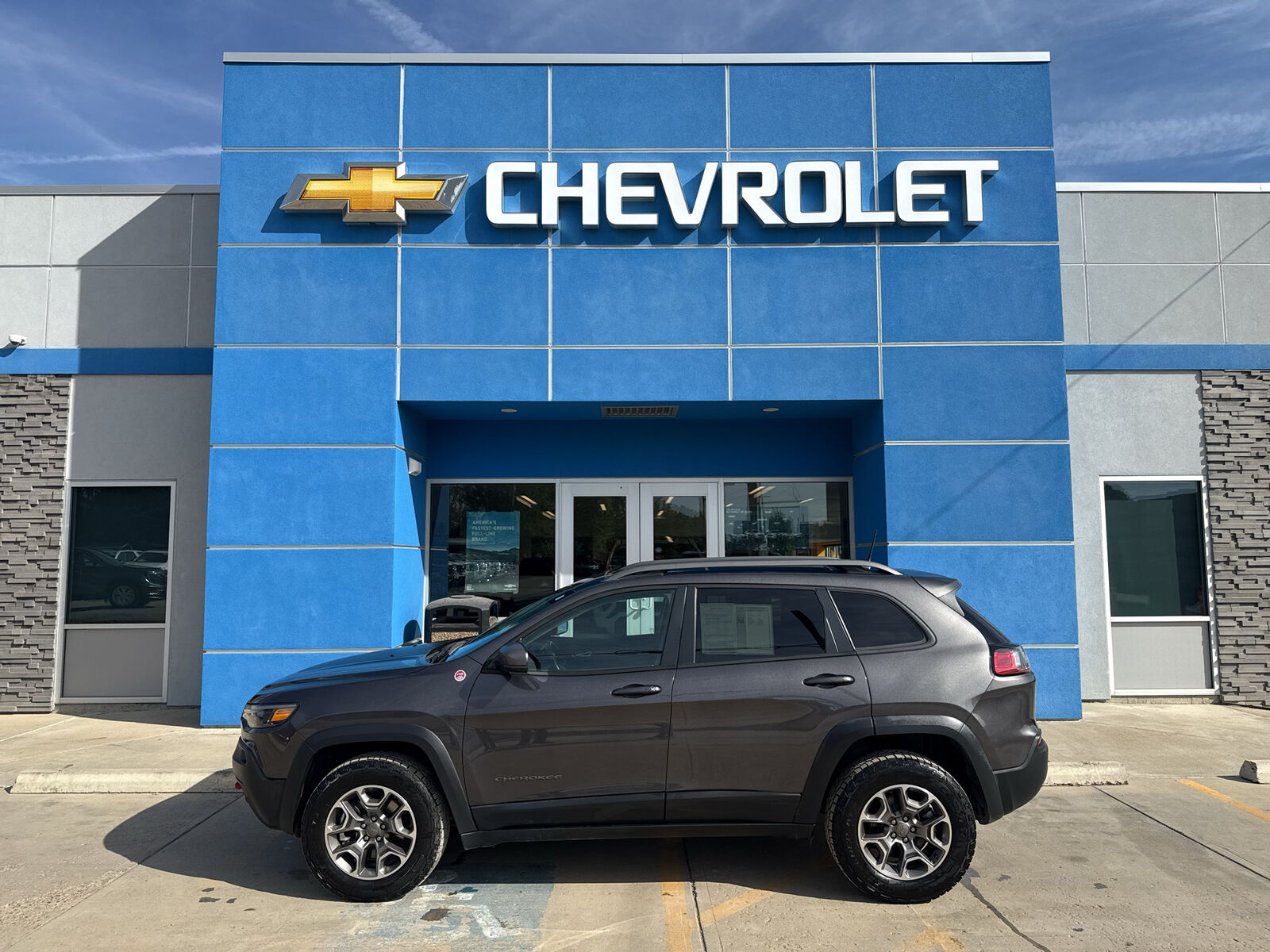 2021 JEEP Cherokee