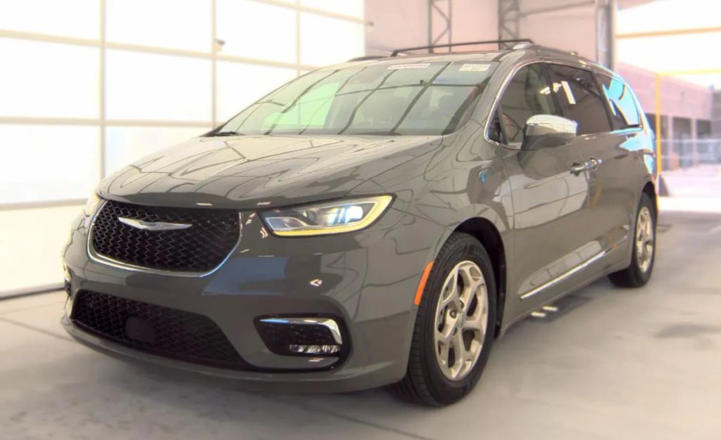 2021 CHRYSLER Pacifica
