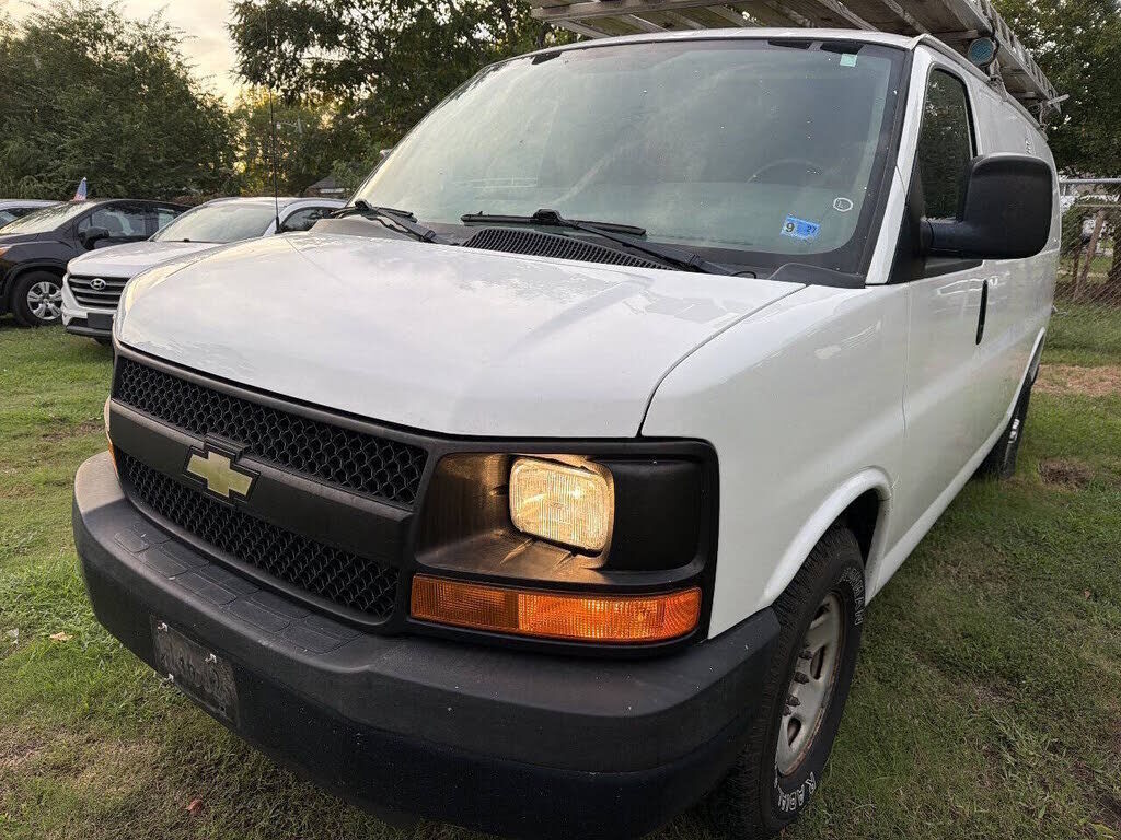 2013 CHEVROLET Express