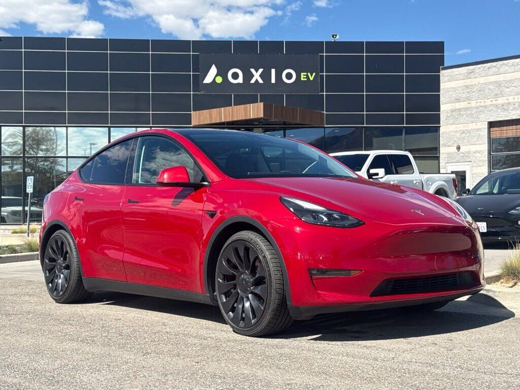 2022 TESLA Model Y