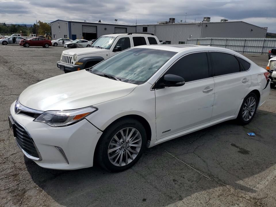 2017 TOYOTA Avalon