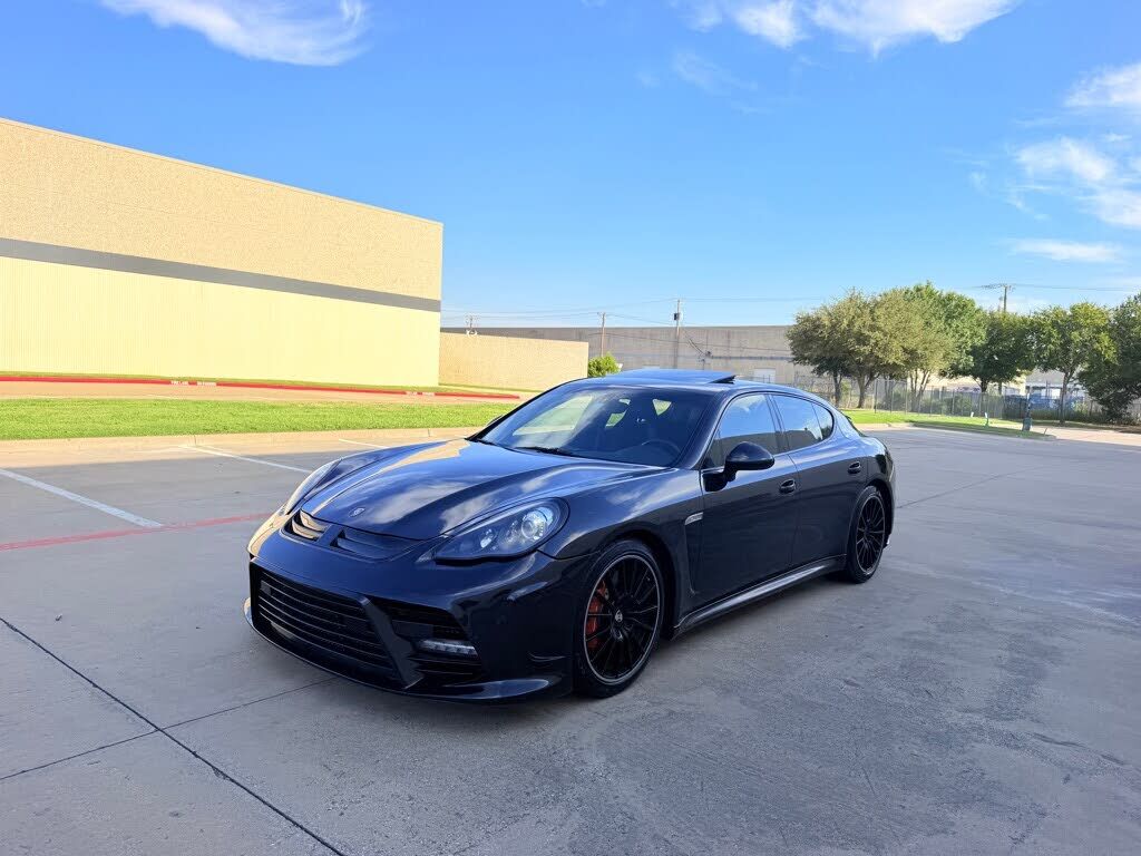 2013 PORSCHE Panamera