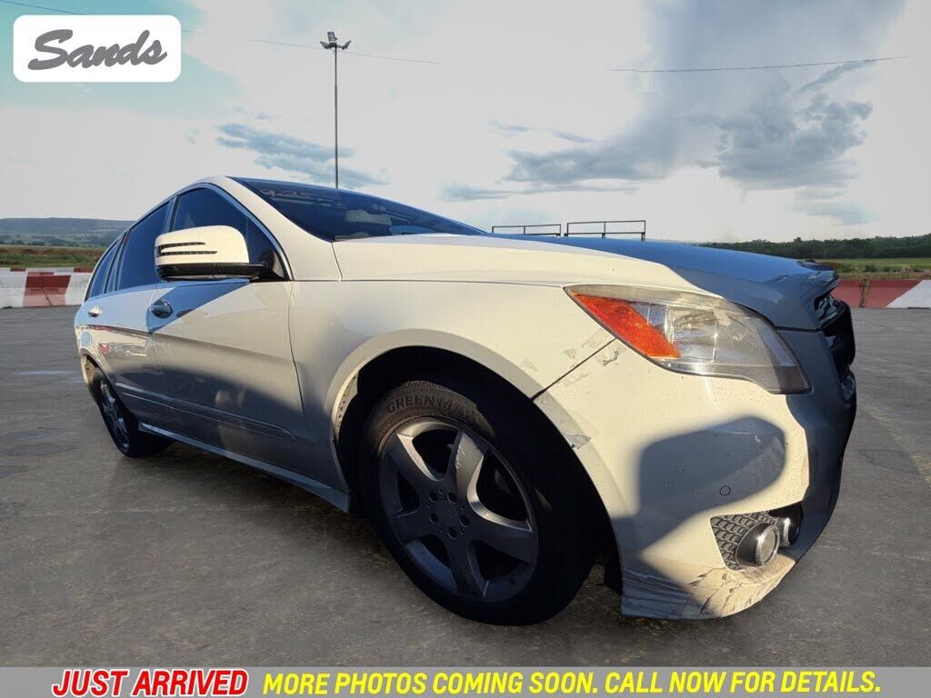 2011 MERCEDES-BENZ R-Class