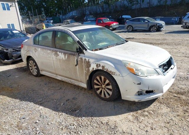 2010 SUBARU Legacy