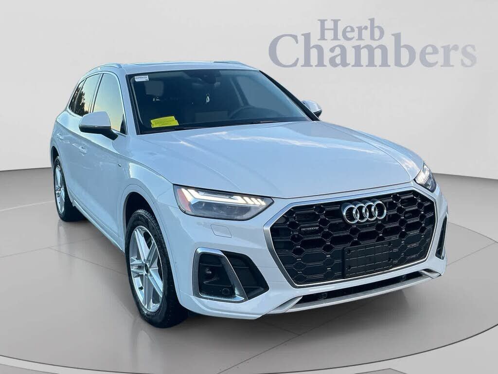 2024 AUDI Q5 e