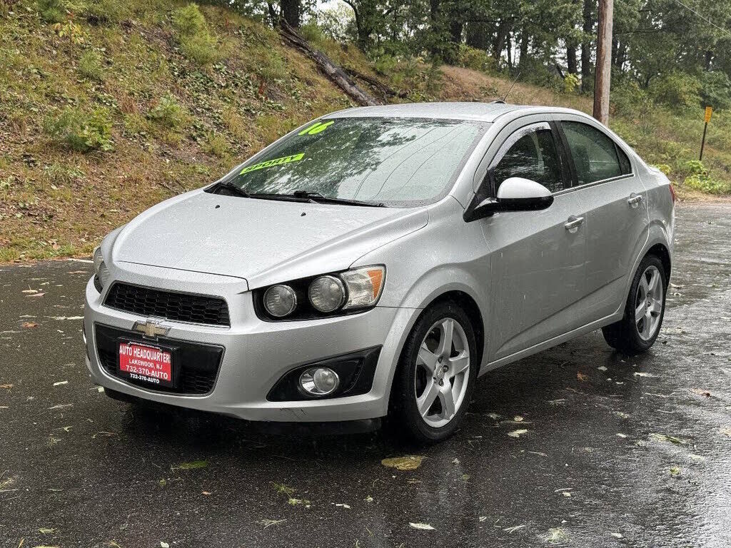 2016 CHEVROLET Sonic