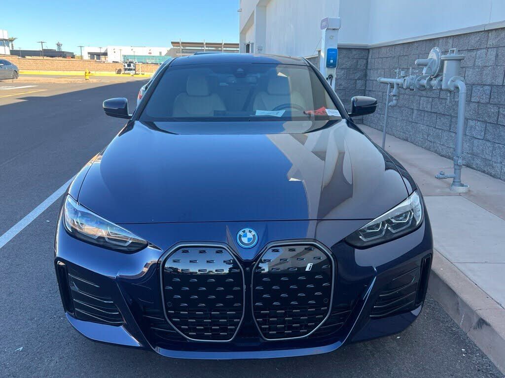 2024 BMW i4