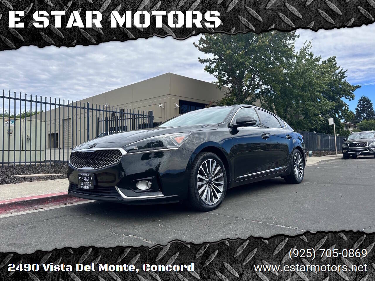 2017 KIA Cadenza