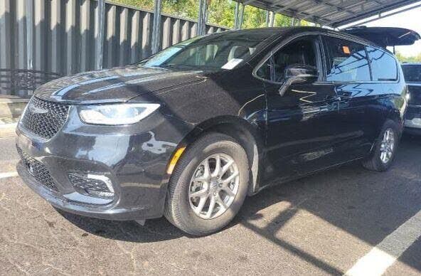 2025 CHRYSLER Pacifica