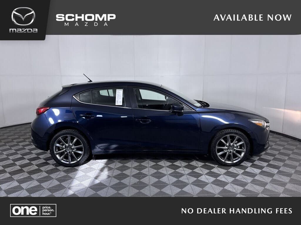 2018 MAZDA Mazda3