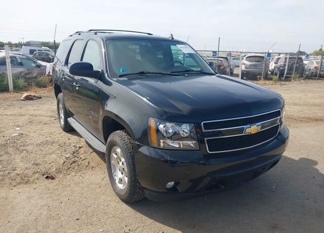 2011 CHEVROLET Tahoe