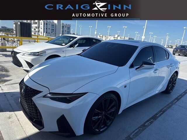 2025 LEXUS IS