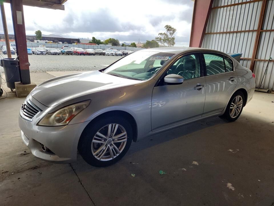 2011 INFINITI G25
