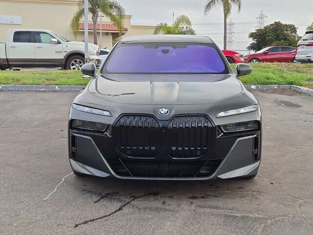 2024 BMW i7