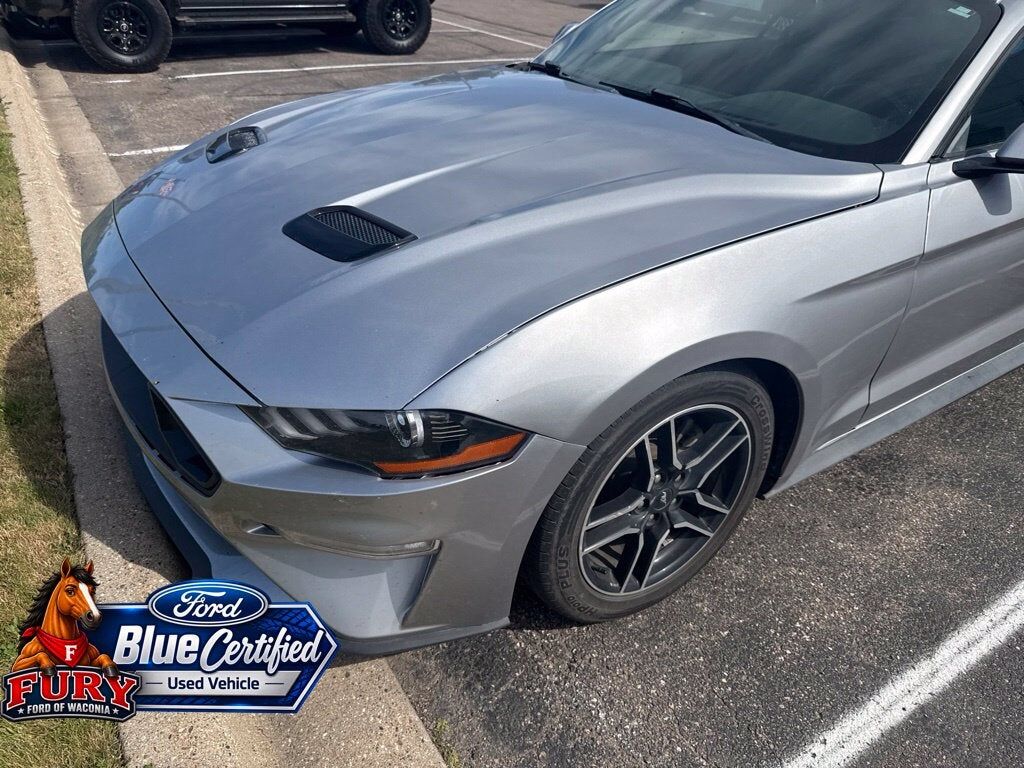 2020 FORD Mustang