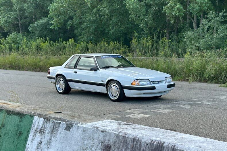 1989 FORD Mustang