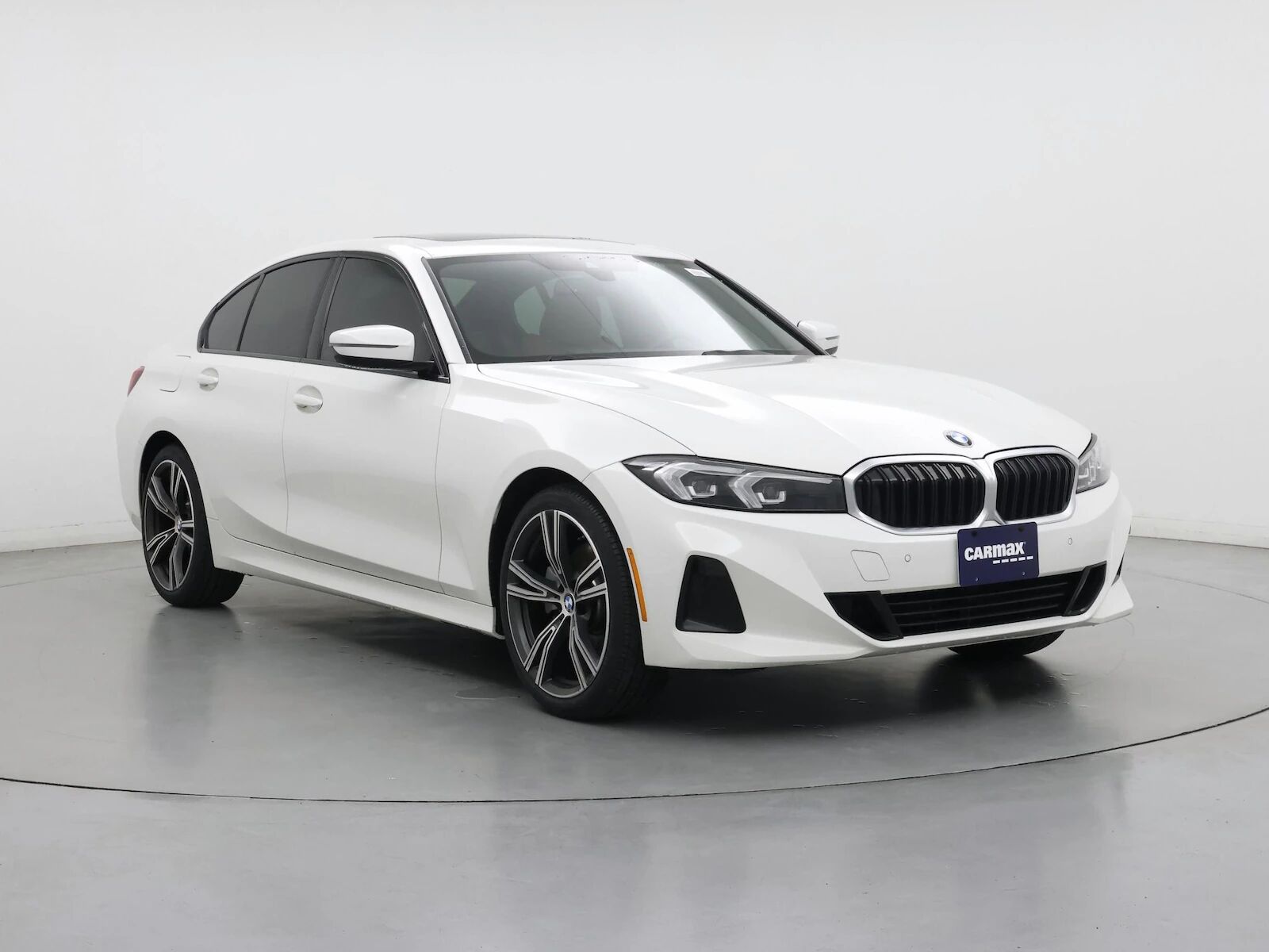 2023 BMW 330i