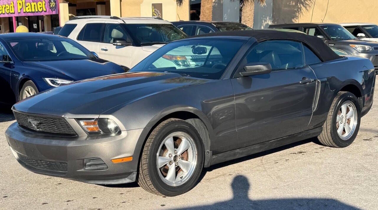 2010 FORD Mustang