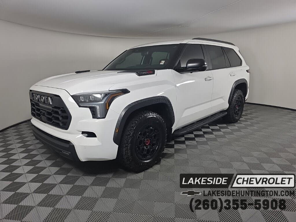 2024 TOYOTA Sequoia