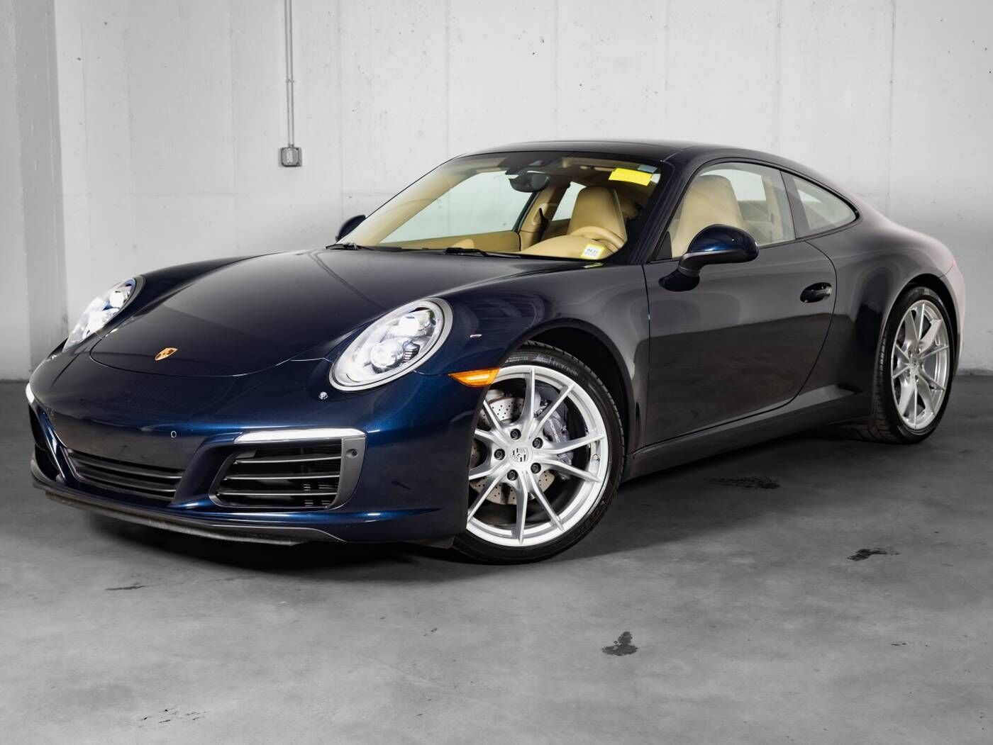 2017 PORSCHE 911