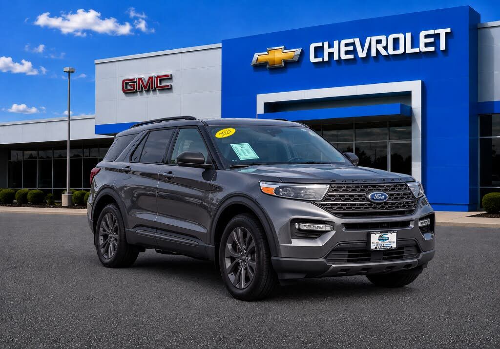 2021 FORD Explorer