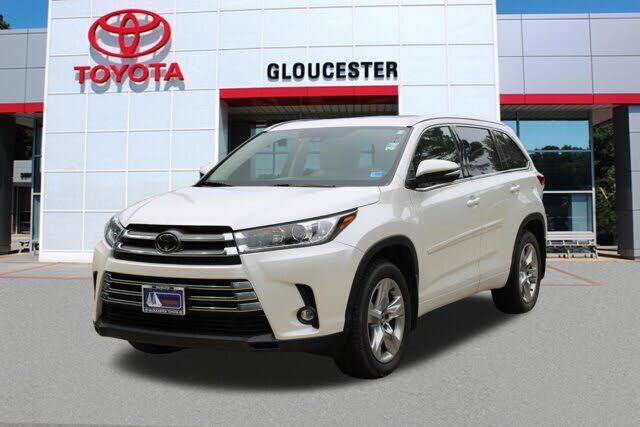 2019 TOYOTA Highlander