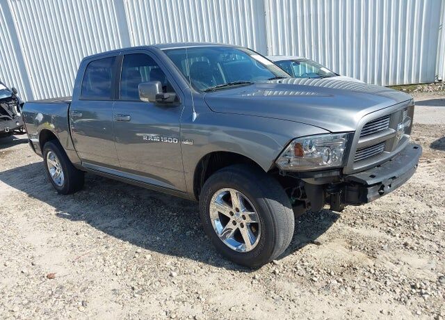 2011 DODGE Ram