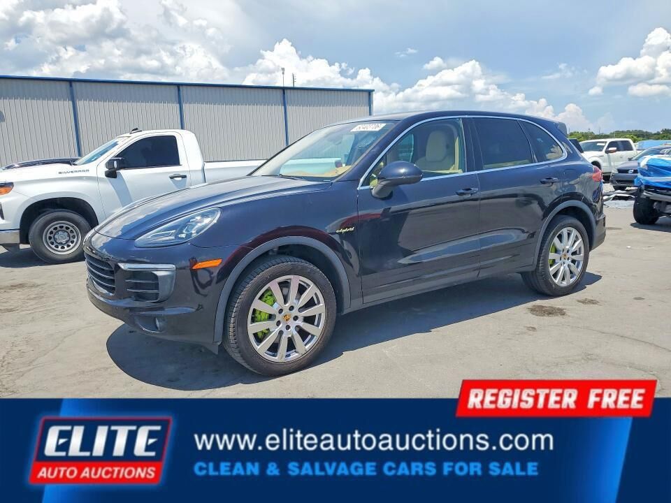 2016 PORSCHE Cayenne