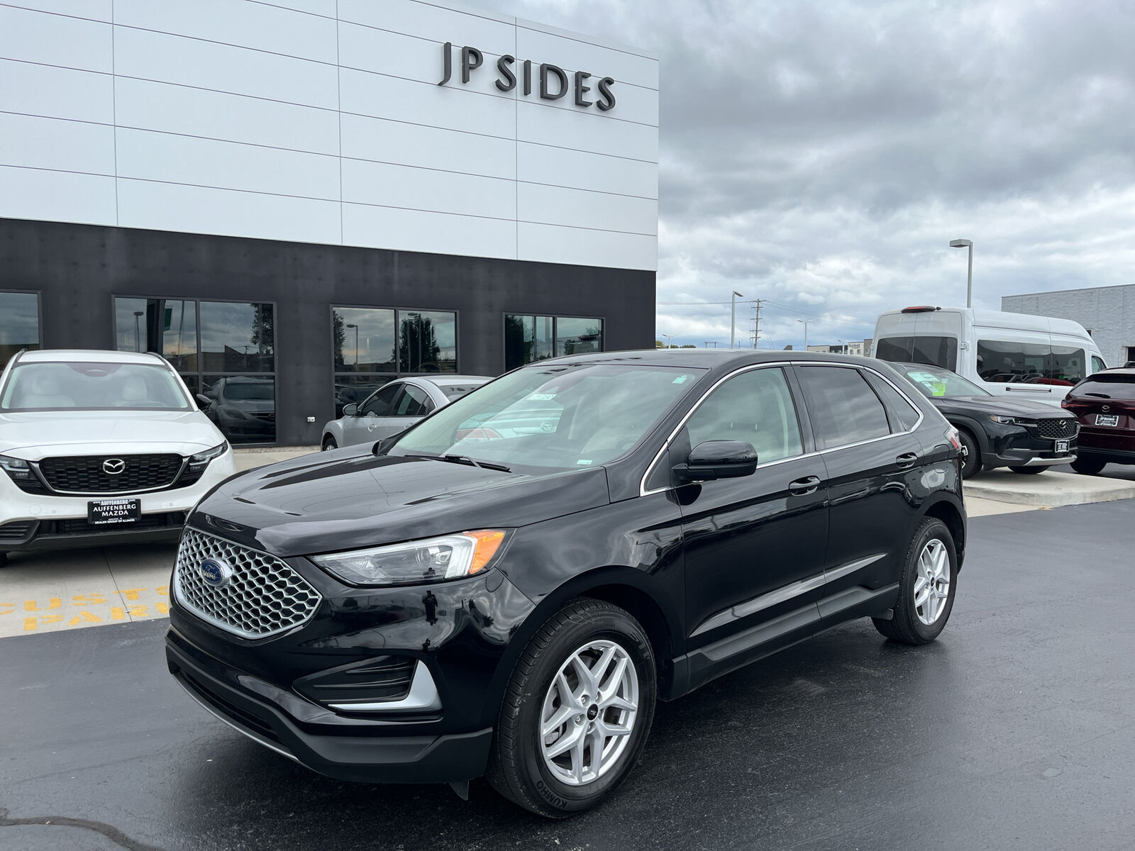 2024 FORD Edge