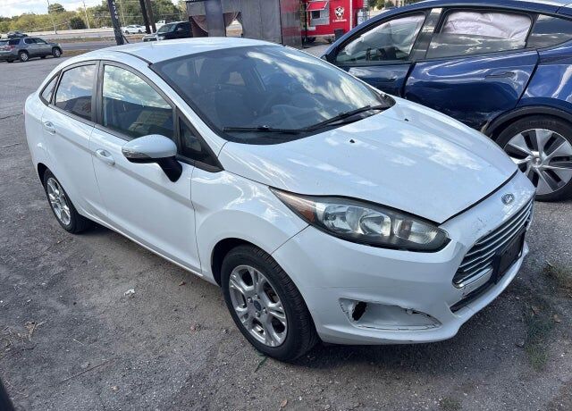 2015 FORD Fiesta