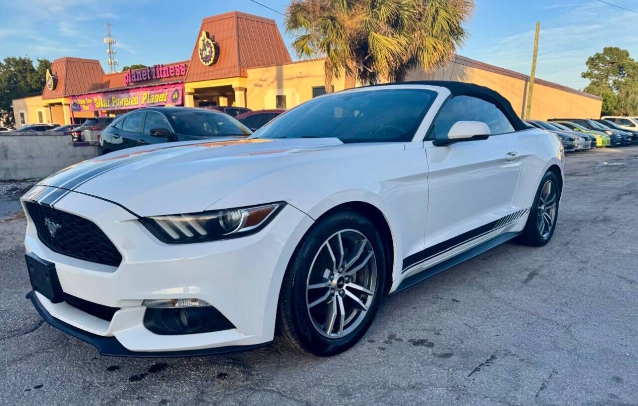 2017 FORD Mustang