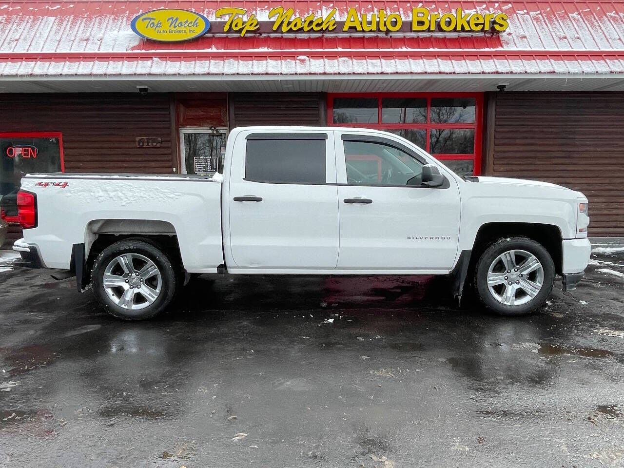 2018 CHEVROLET Silverado