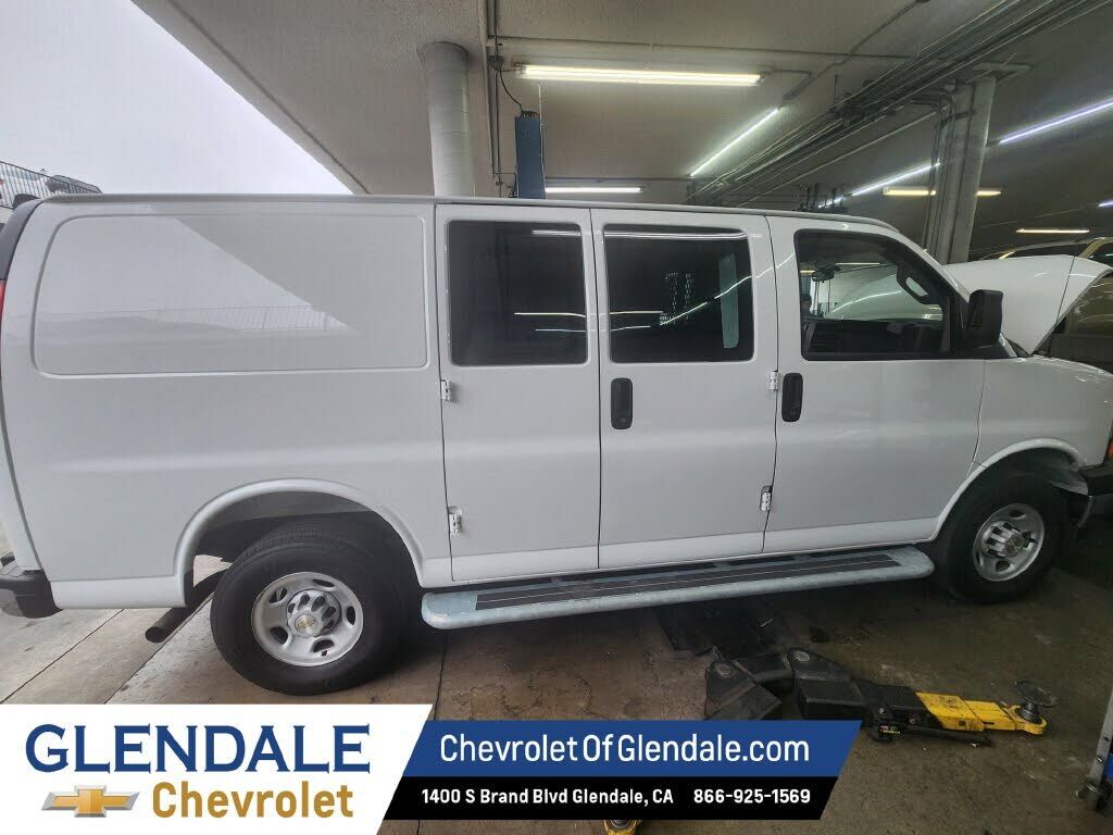 2025 CHEVROLET Express