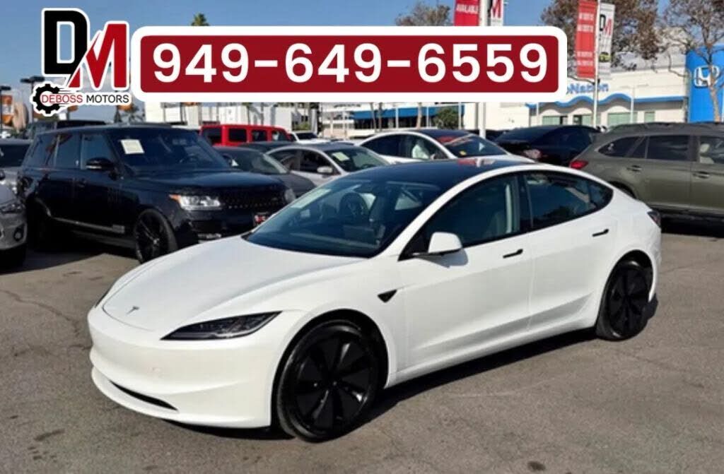 2025 TESLA Model 3