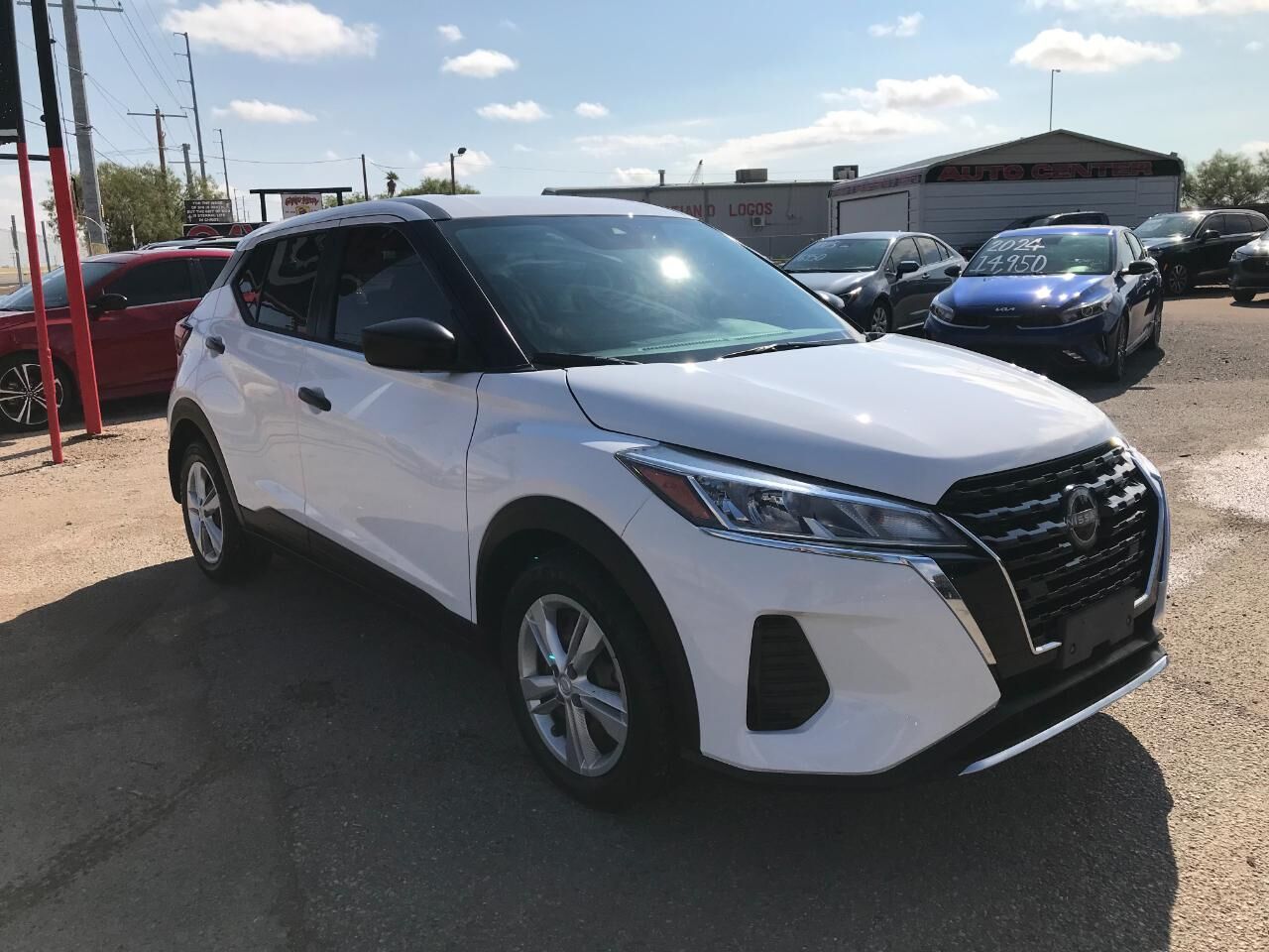 2024 NISSAN Kicks