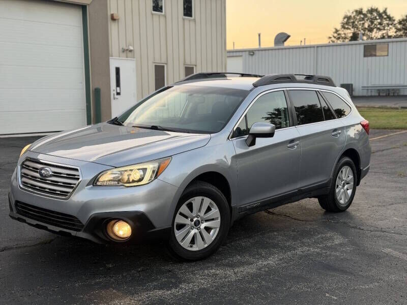 2015 SUBARU Outback