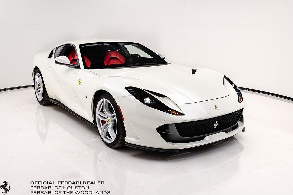 2019 FERRARI 812 Superfast