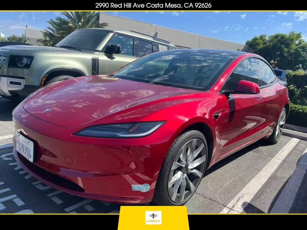 2025 TESLA Model 3