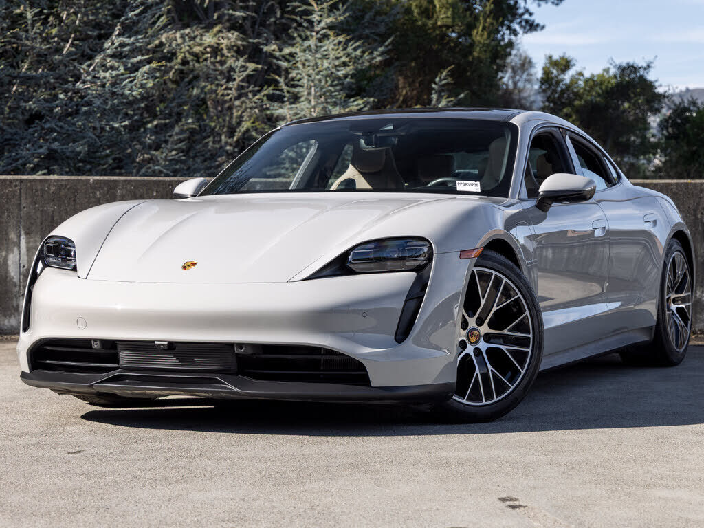 2023 PORSCHE Taycan