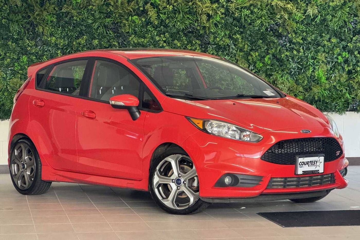 2016 FORD Fiesta