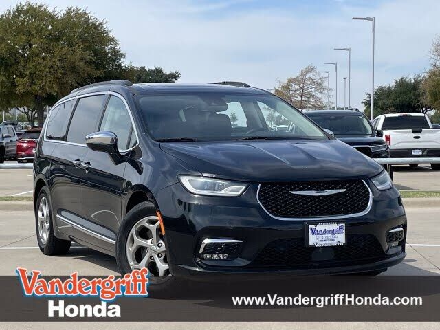 2022 CHRYSLER Pacifica
