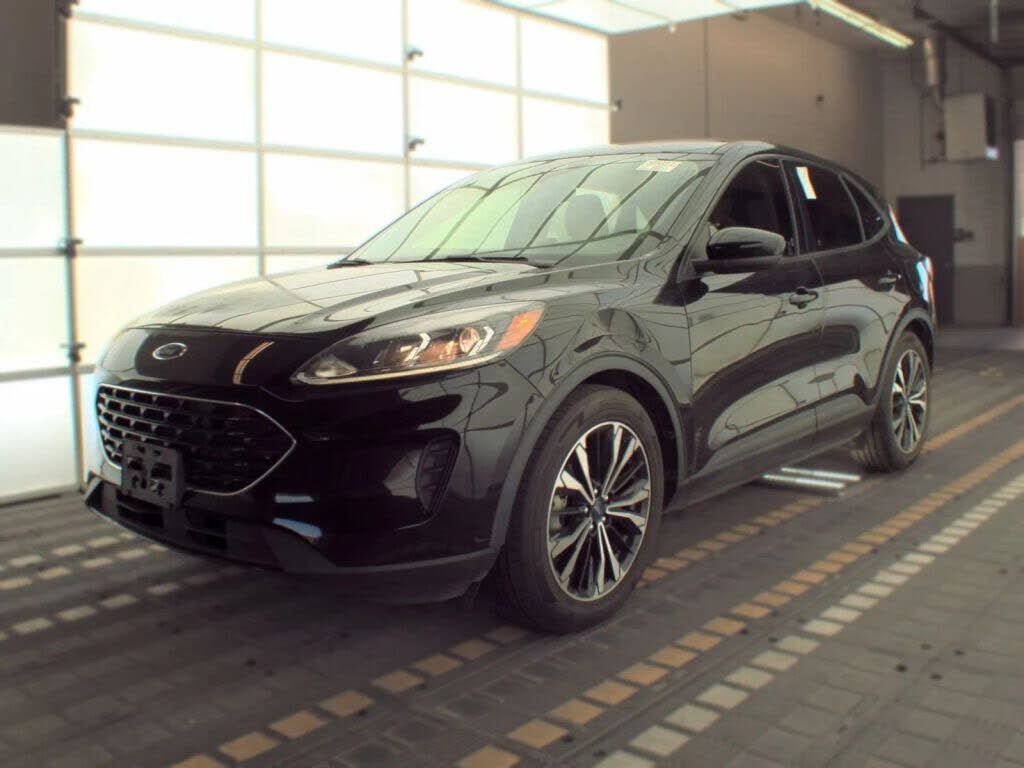 2021 FORD Escape